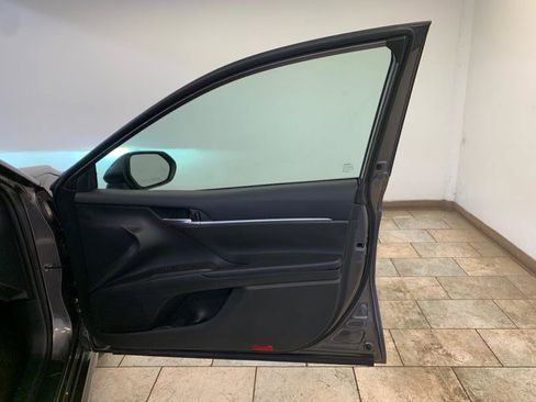 Used 2023 Toyota Camry SE image 41