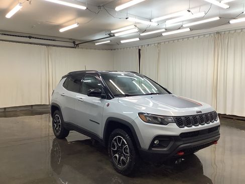 New 2026 Jeep Compass Trailhawk AWD/4WD image 3