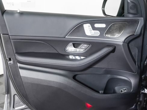 New 2026 Mercedes-Benz GLS 450 4MATIC image 23