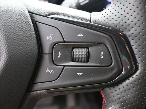 Used 2024 Chevrolet Trax RS w/ Driver Confidence Package FWD image 24
