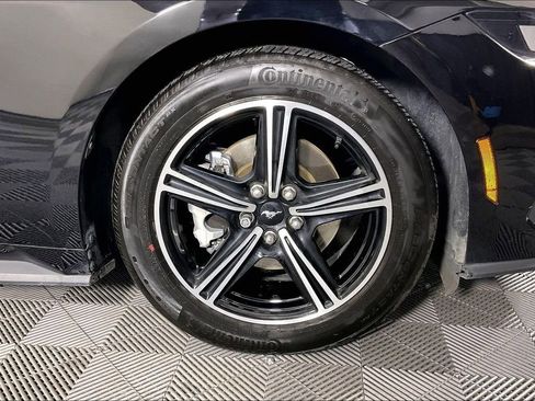 Used 2024 Ford Mustang Coupe image 10