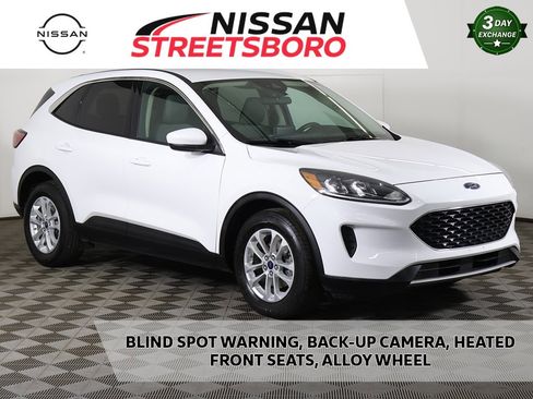 Used 2020 Ford Escape SE image 1