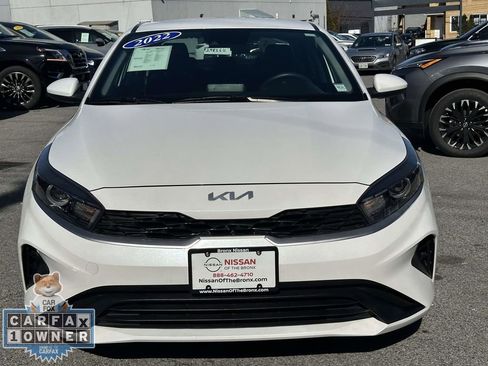 Used 2022 Kia Forte LXS FWD image 3