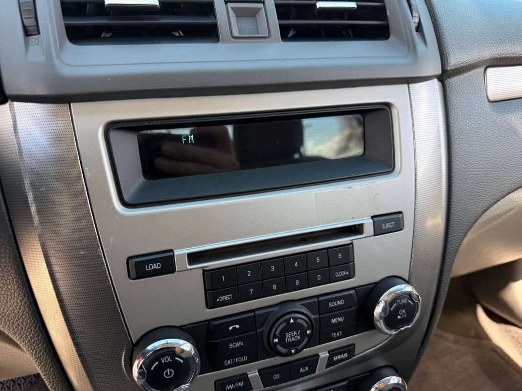 Used 2011 Ford Fusion Hybrid FWD image 34