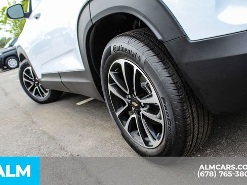 Used 2025 Chevrolet TrailBlazer LT FWD image 15