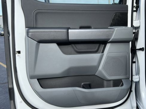 Certified 2022 Ford F150 XLT w/ Equipment Group 301A Mid image 38