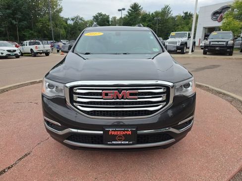 Used 2017 GMC Acadia SLE FWD image 8