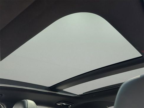 Used 2022 Kia K5 GT-Line w/ GT-Line Awd Premium Package image 9