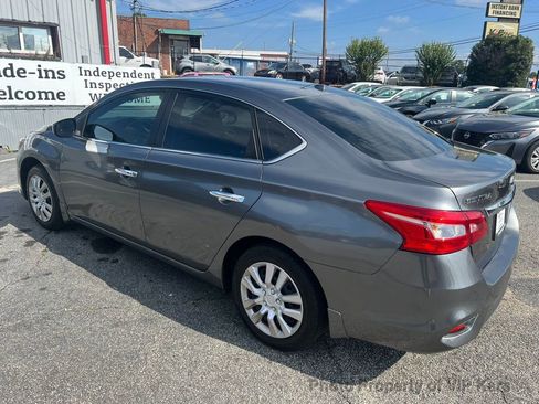 Used 2017 Nissan Sentra SV image 6