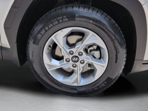 Used 2023 Hyundai Tucson SE FWD image 13