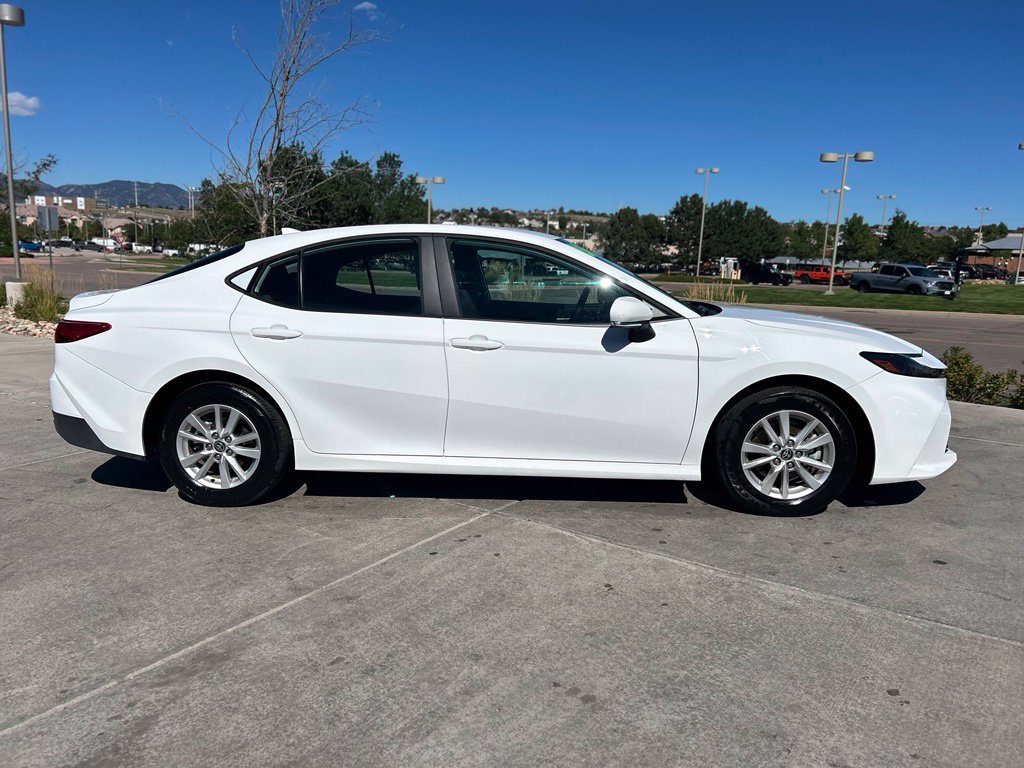 Used 2026 Toyota Camry LE FWD image 9