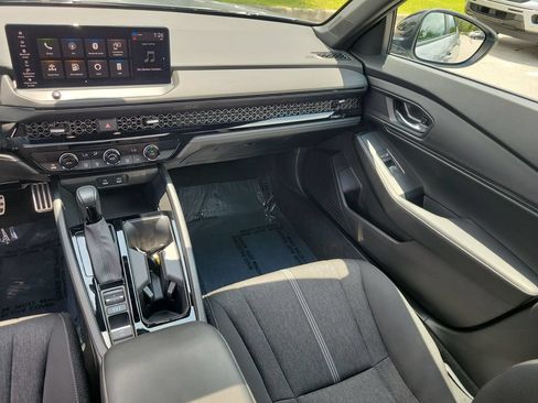 Used 2023 Honda Accord Sport image 28