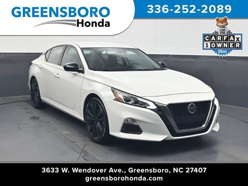 Used 2022 Nissan Altima 2.5 SR FWD image 1