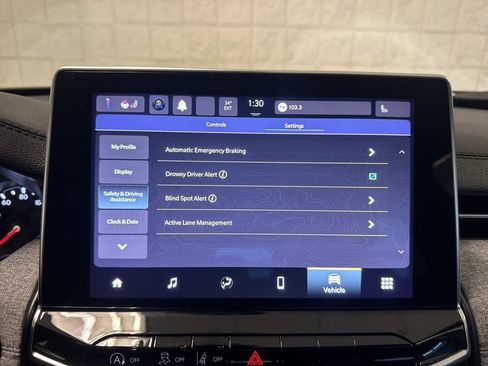 Used 2023 Jeep Compass Latitude image 13