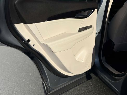 Used 2023 Buick Envision Preferred image 11