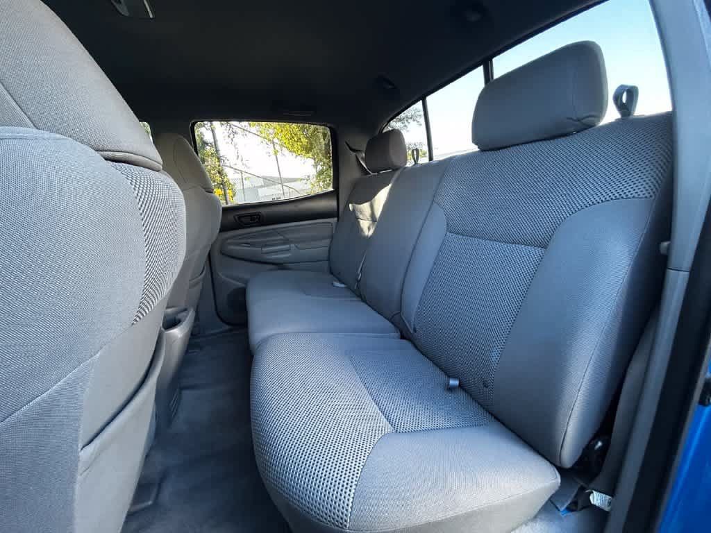 Used 2011 Toyota Tacoma 4x4 Double Cab w/ TRD Sport Pkg w/JBL Audio image 12