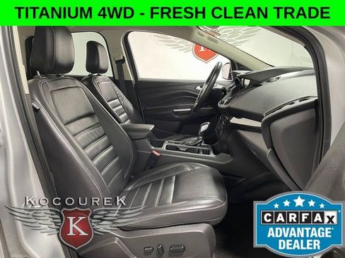 Used 2019 Ford Escape Titanium AWD/4WD image 22