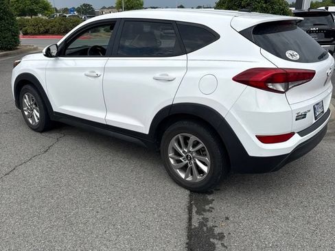 Used 2017 Hyundai Tucson SE FWD image 3