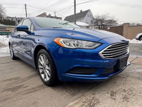 Used 2017 Ford Fusion S image 3