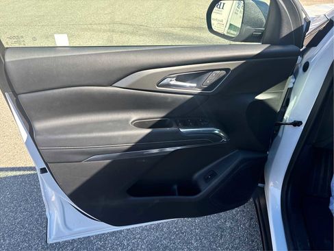 Certified 2025 Chevrolet Traverse LT image 20