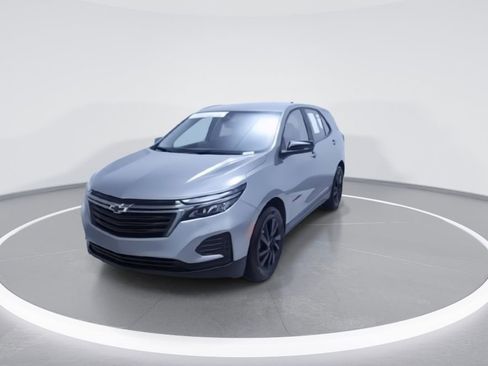 Used 2024 Chevrolet Equinox LS w/ LS Convenience Package image 6