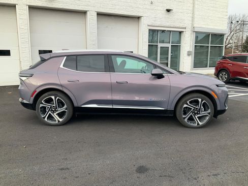 New 2026 Chevrolet Equinox EV LT image 8