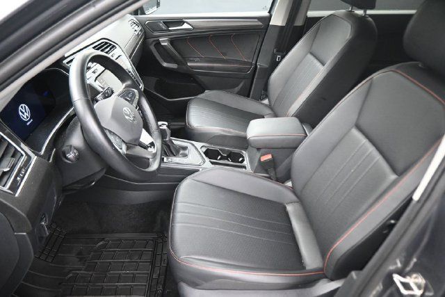 Used 2024 Volkswagen Tiguan Wolfsburg Edition FWD image 22