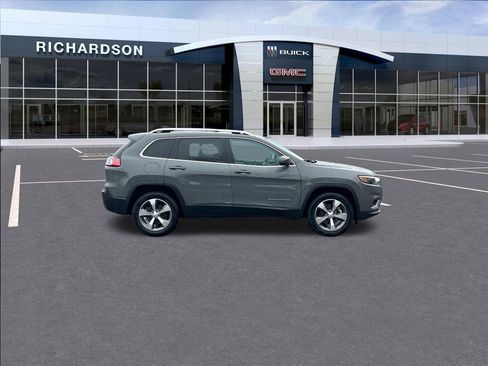 Used 2021 Jeep Cherokee Limited w/ Elite Package AWD/4WD image 7