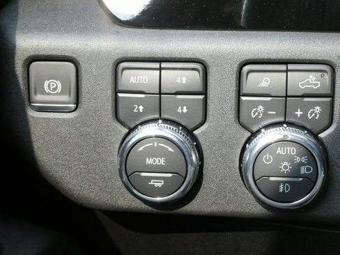 New 2025 GMC Sierra 1500 Elevation w/ Preferred Package image 15