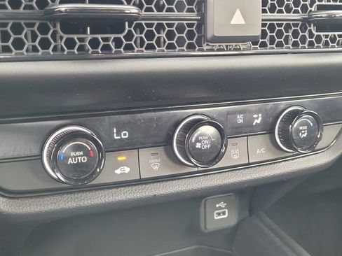 Used 2025 Honda HR-V LX image 22
