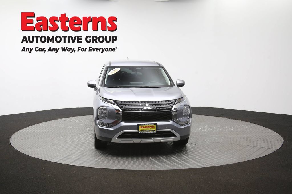Used 2023 Mitsubishi Outlander SE AWD/4WD image 54
