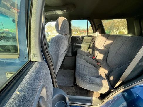 Used 2000 GMC Jimmy SLE image 23