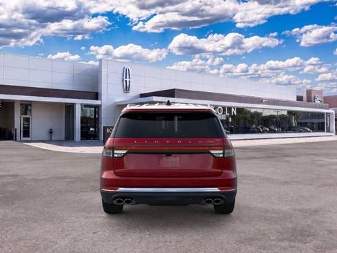 New 2026 Lincoln Aviator 2WD image 5