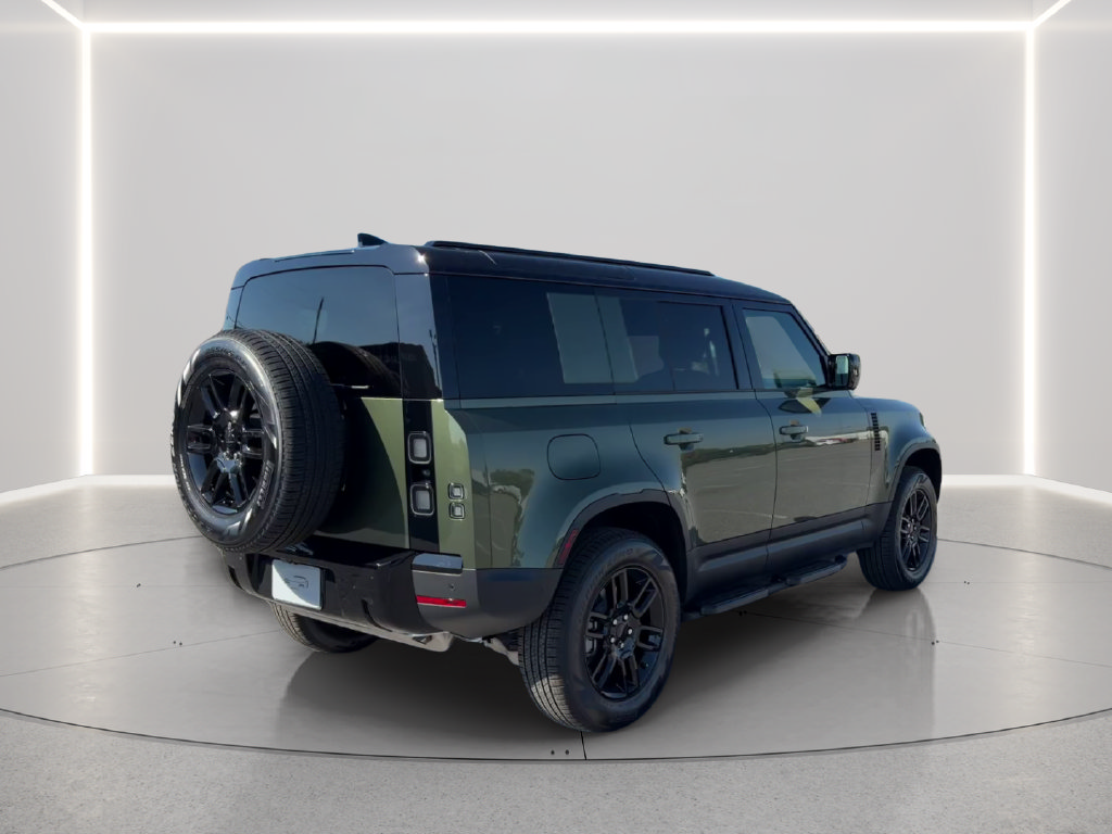 New 2026 Land Rover Defender 110 S AWD/4WD image 5