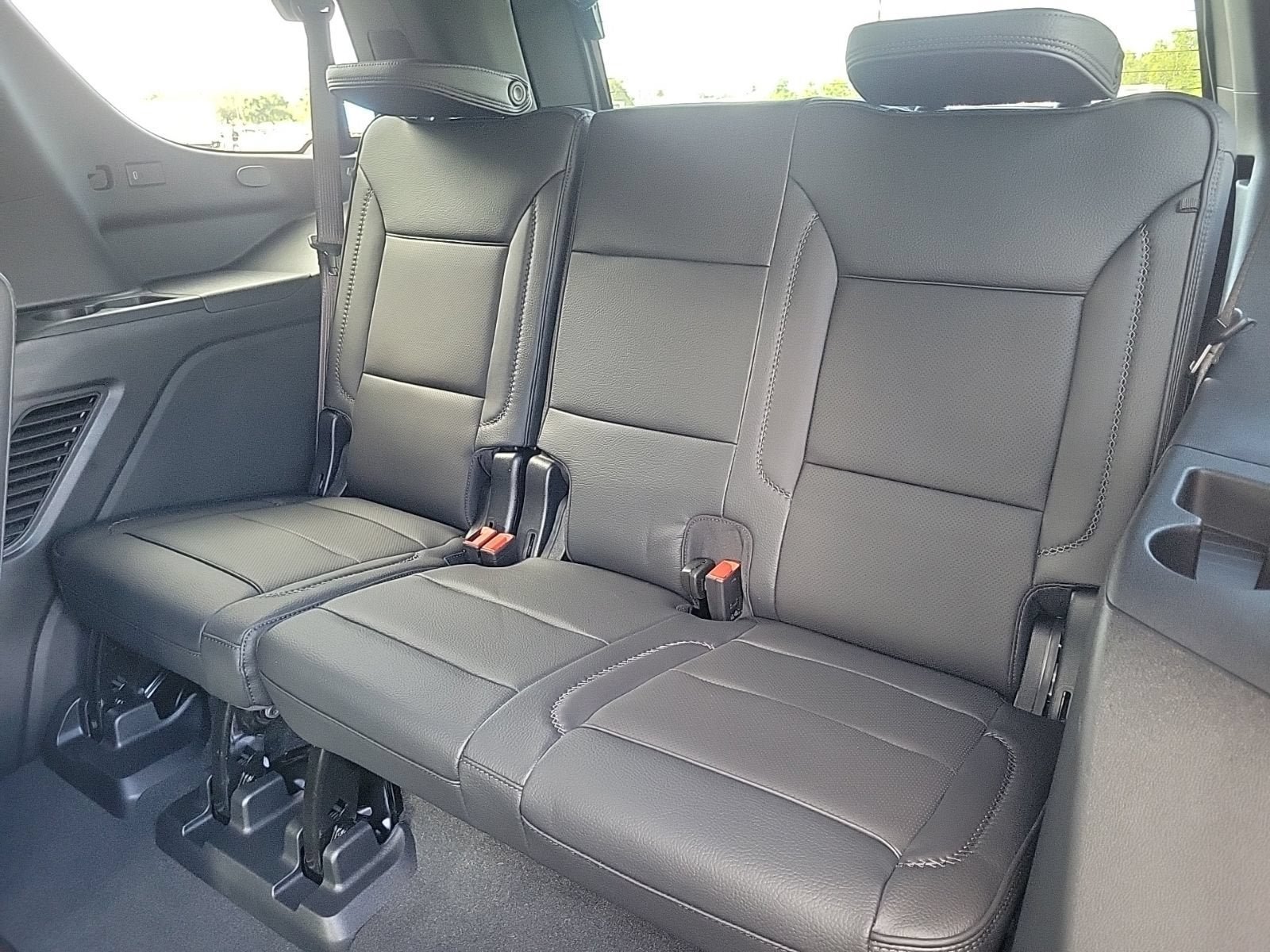New 2026 GMC Yukon Denali w/ Advanced Technology Package RWD image 12