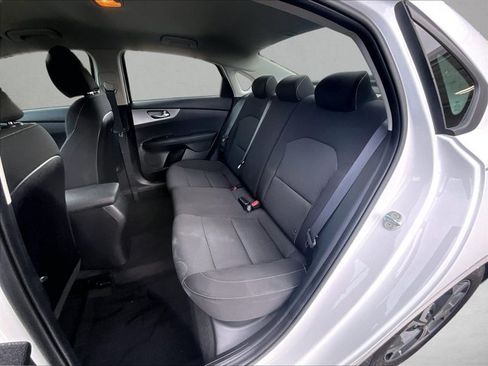 Used 2021 Kia Forte LXS FWD image 25