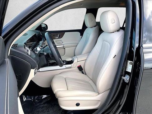 Certified 2023 Mercedes-Benz GLB 250 image 27