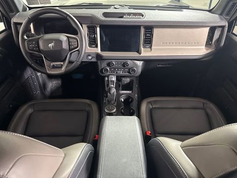 Used 2025 Ford Bronco Outer Banks AWD/4WD image 25