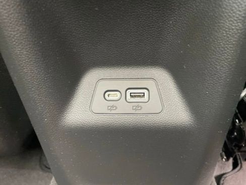 Used 2023 Buick Envision Essence w/ Sport Touring Package image 40