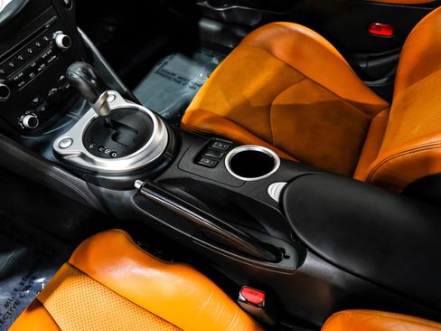 Used 2013 Nissan 370Z Touring image 25