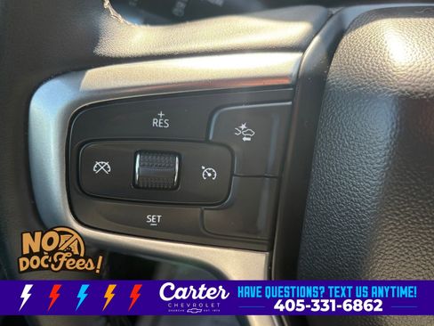 Used 2024 Chevrolet Suburban LT RWD image 31