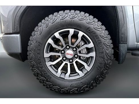Used 2022 GMC Sierra 1500 AT4 w/ AT4 Premium Package image 23