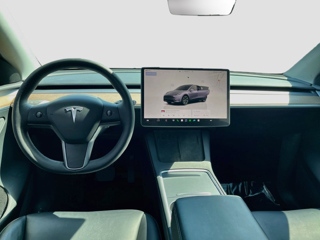 Used 2024 Tesla Model Y Long Range AWD/4WD image 22