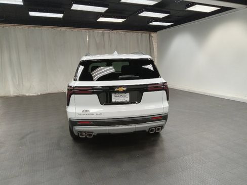 New 2026 Chevrolet Traverse LT w/ Driver Confidence Package image 2