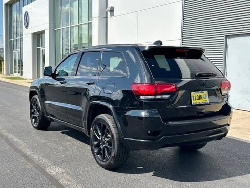 Used 2022 Jeep Grand Cherokee Laredo X AWD/4WD image 6