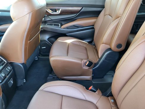 Used 2023 Subaru Ascent Touring AWD/4WD image 27