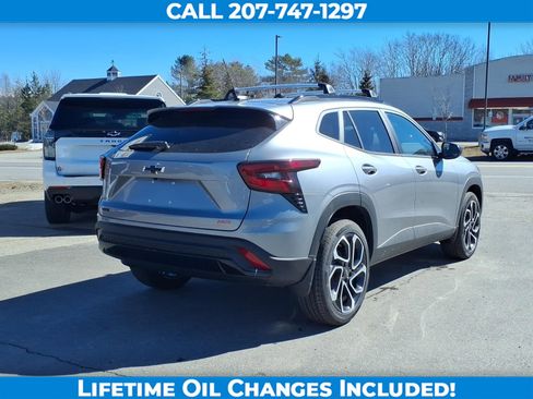 New 2026 Chevrolet Trax RS image 5