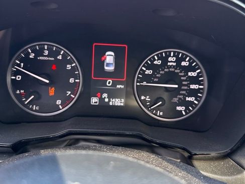 Used 2025 Subaru Legacy Premium AWD/4WD image 8