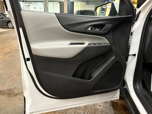 Used 2019 Chevrolet Equinox LT AWD/4WD image 15