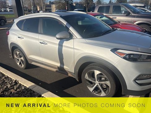 Used 2017 Hyundai Tucson Limited w/ Cargo Package image 3